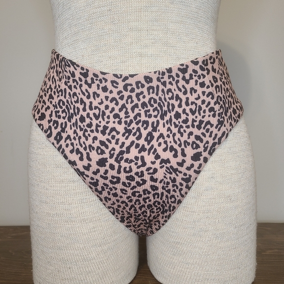 SHEIN Small High Waist Leopard Bikini Bottoms - Picture 1 of 3
